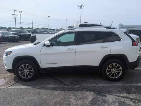 Used 2020 Jeep Cherokee Latitude Lux w/ Comfort/Convenience Group AWD/4WD image 8