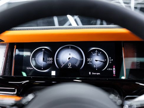 Used 2026 Rolls-Royce Phantom Sedan image 71