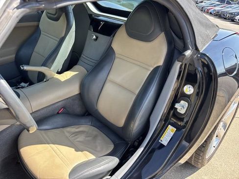 Used 2006 Pontiac Solstice Convertible w/ Premium Package RWD image 14