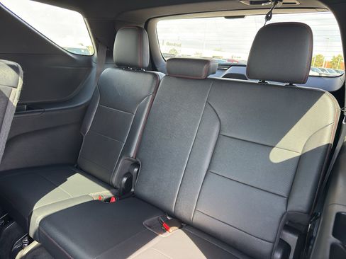 Used 2024 Chevrolet Traverse RS w/ LPO, Floor Liner Package AWD/4WD image 36