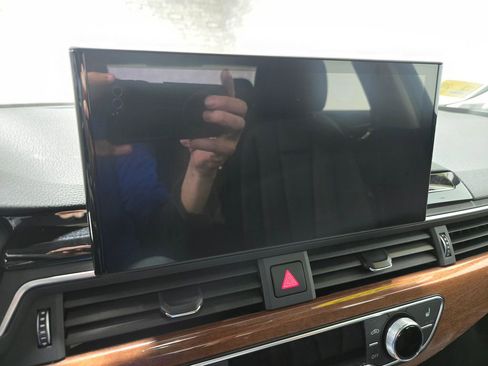 Used 2022 Audi A4 2.0T Premium image 21