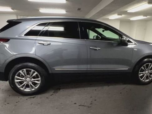 Certified 2021 Cadillac XT5 Premium Luxury FWD image 9