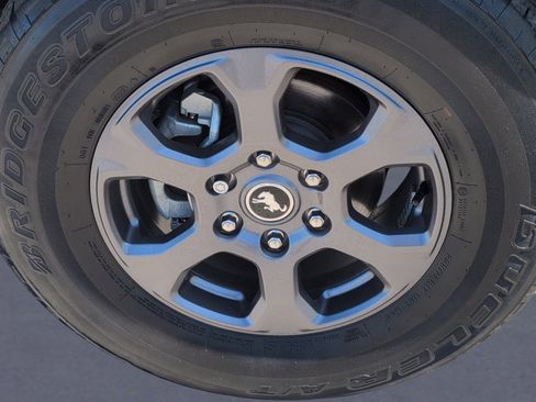 Used 2023 Ford Bronco Big Bend image 39