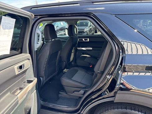 Used 2023 Ford Explorer XLT image 21