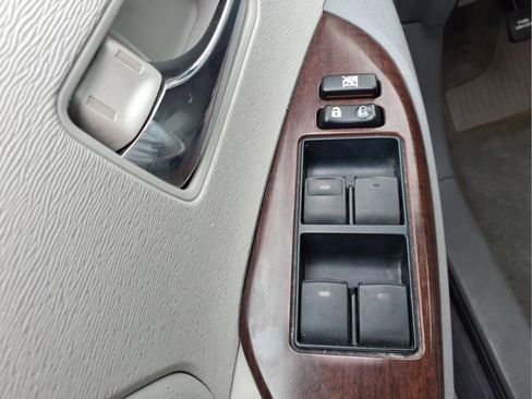 Used 2013 Toyota Sienna XLE FWD image 20