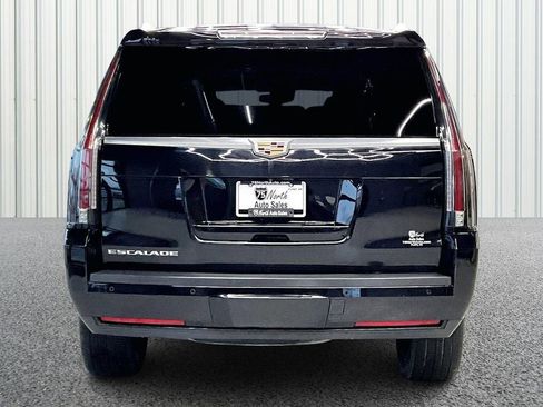 Used 2016 Cadillac Escalade Luxury image 5