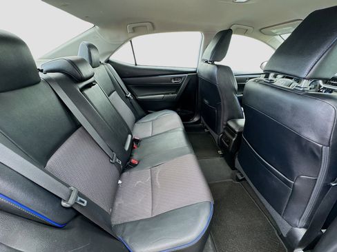 Used 2018 Toyota Corolla SE w/ Carpet Mat Package (TMS) image 17