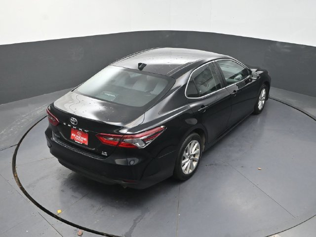 Used 2023 Toyota Camry LE AWD/4WD image 29