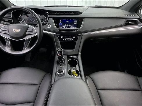 Certified 2022 Cadillac XT5 Luxury AWD/4WD image 14