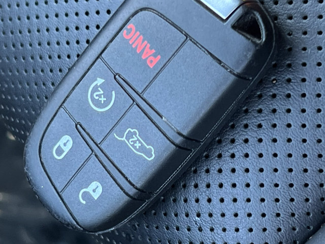 Used 2025 Dodge Durango R/T AWD/4WD image 37