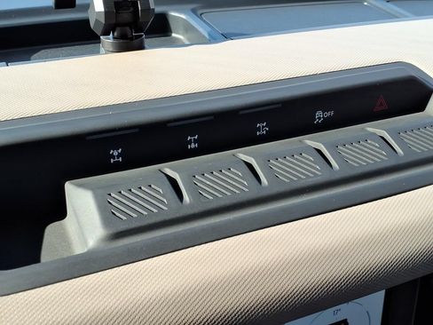Used 2024 Ford Bronco Wildtrak AWD/4WD image 20