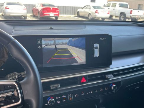 Used 2024 Kia Sorento S image 25