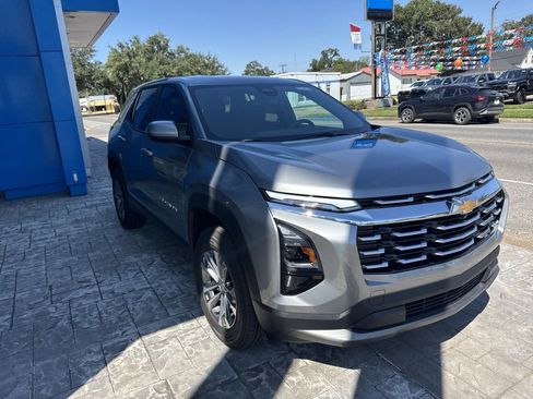 New 2026 Chevrolet Equinox LT image 3