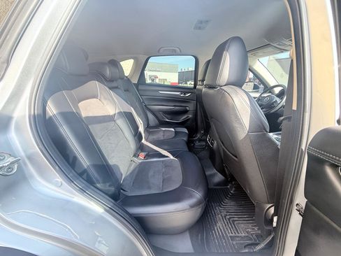 Used 2018 MAZDA CX-5 Touring FWD image 12