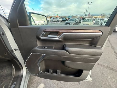 Used 2023 GMC Sierra 1500 SLE image 14