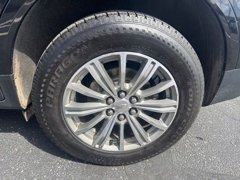 Used 2019 Cadillac XT5 Luxury w/ Trailering Package AWD/4WD image 27
