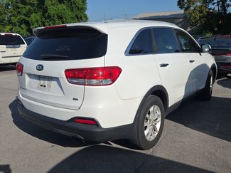 Used 2016 Kia Sorento LX FWD video 3