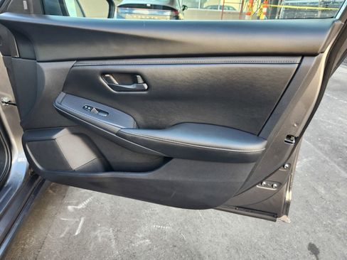 Used 2024 Nissan Sentra S FWD image 48