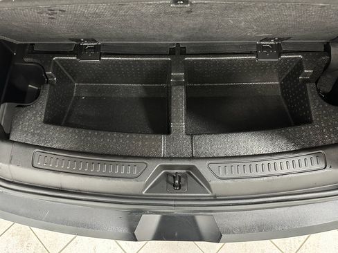 Certified 2023 GMC Acadia SLT w/ Elevation Edition image 37