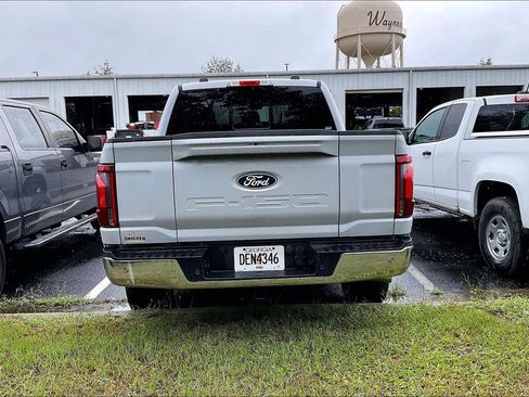 Used 2025 Ford F150 Lariat w/ Equipment Group 501A Mid AWD/4WD image 5