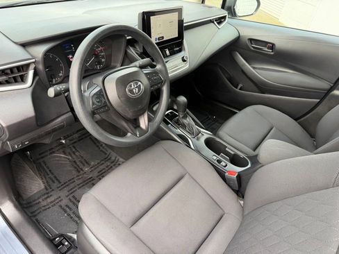Used 2024 Toyota Corolla LE image 2