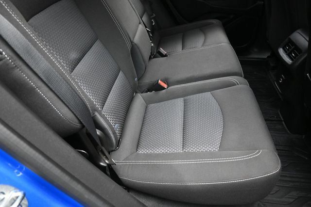Used 2024 GMC Terrain SLE w/ Driver Convenience Package FWD image 29