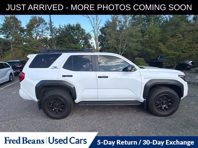 Used 2025 Toyota 4Runner TRD Off-Road Premium AWD/4WD image 9