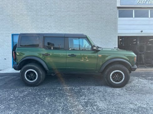 Used 2023 Ford Bronco Badlands AWD/4WD image 4