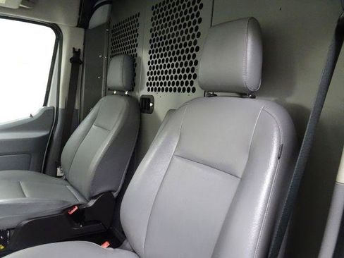 Used 2019 Ford Transit 250 148 Medium Roof RWD image 23