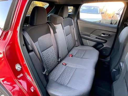 Used 2025 Nissan Kicks SV image 25