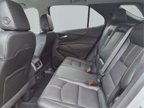 Used 2024 Chevrolet Equinox Premier image 22