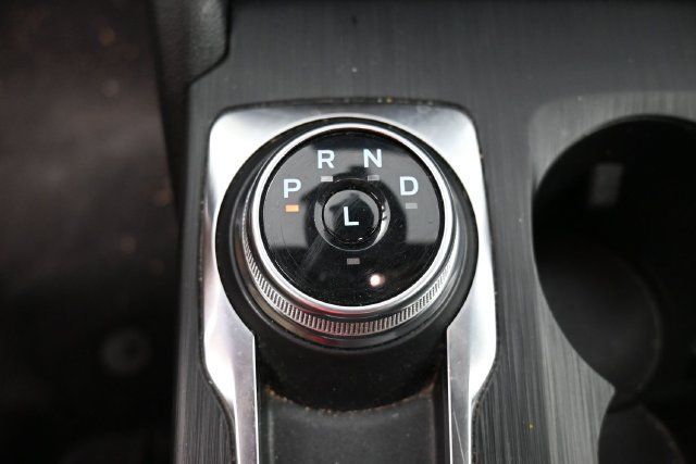 Used 2025 Ford Escape ST-Line FWD image 24