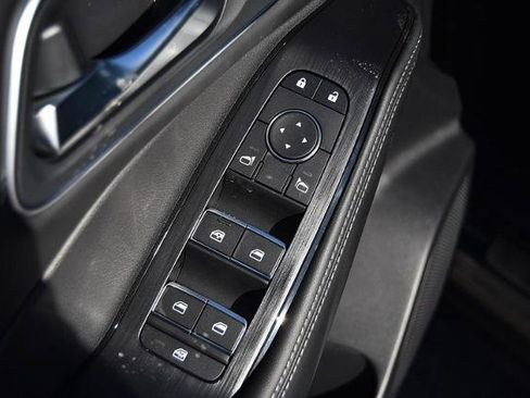 New 2026 Nissan Rogue Platinum image 9