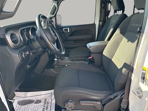 Used 2021 Jeep Wrangler Unlimited Sahara w/ Uconnect 4C Nav & Sound Group image 7