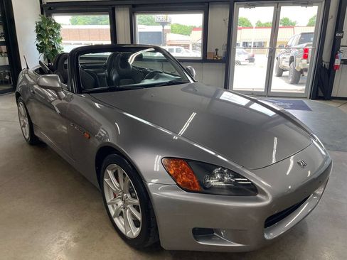 Used 2001 Honda S2000 image 23