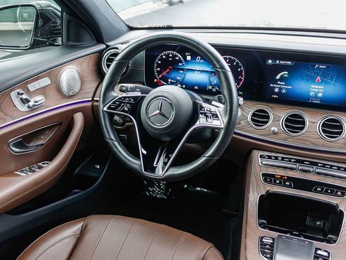 Used 2022 Mercedes-Benz E 350 4MATIC Sedan image 15