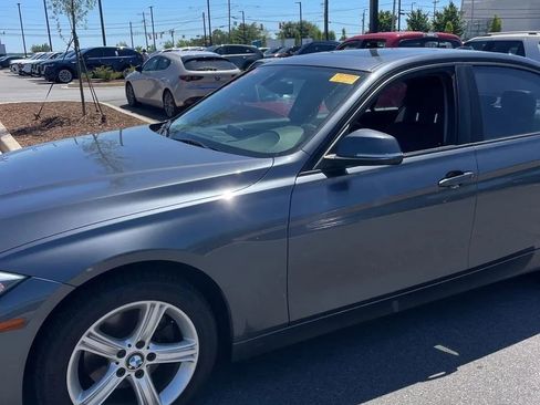 Used 2015 BMW 328i xDrive Sedan AWD/4WD image 2