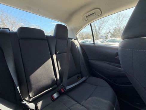 Used 2025 Toyota Corolla LE image 35