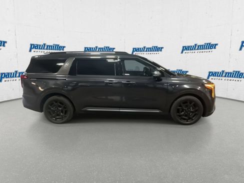 Used 2025 Kia Carnival SX Prestige FWD image 12