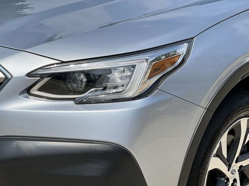 Used 2022 Subaru Outback Limited AWD/4WD image 13