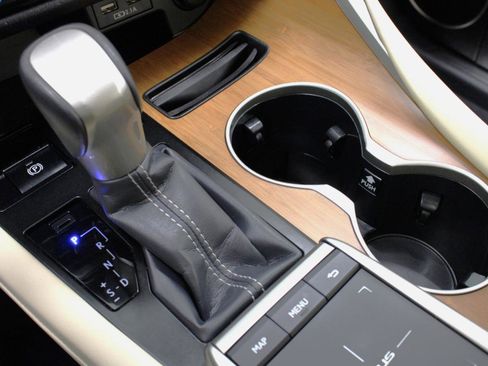 Used 2021 Lexus RX 450h AWD w/ Premium Package image 65