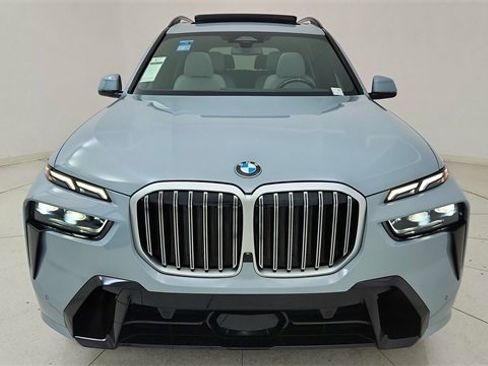 Used 2025 BMW X7 xDrive40i w/ M Sport Package image 13
