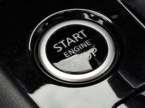 Used 2024 Nissan Kicks SV image 23