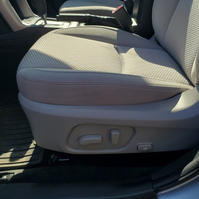 Used 2015 Subaru Forester 2.5i Premium w/ All-Weather Package AWD/4WD image 13