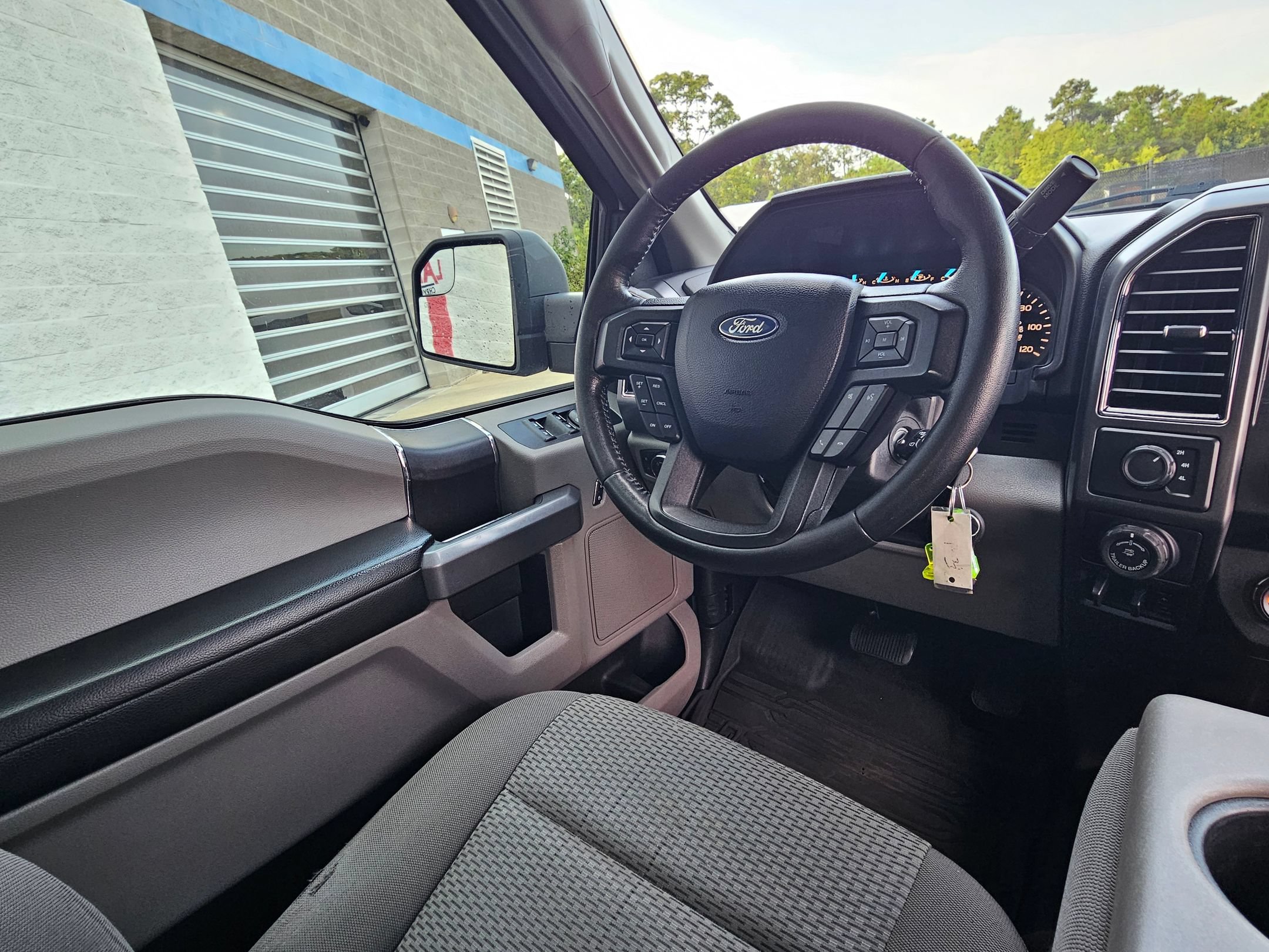 Used 2018 Ford F150 XLT w/ Equipment Group 301A Mid AWD/4WD image 9