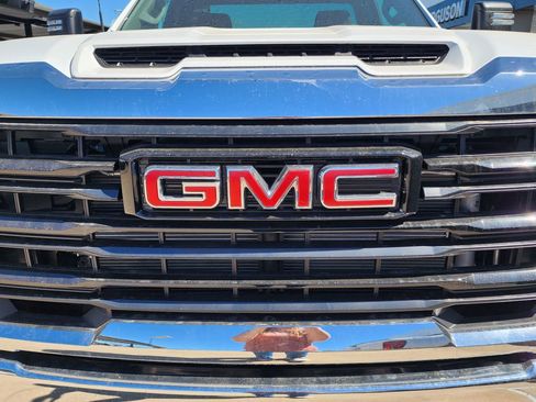 New 2026 GMC Sierra 3500 Pro AWD/4WD image 9