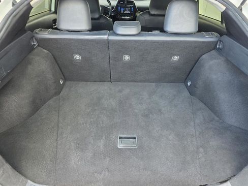 Used 2019 Toyota Prius XLE image 11