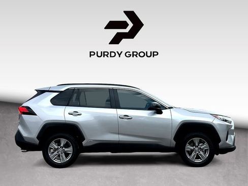 Used 2024 Toyota RAV4 LE AWD/4WD image 9