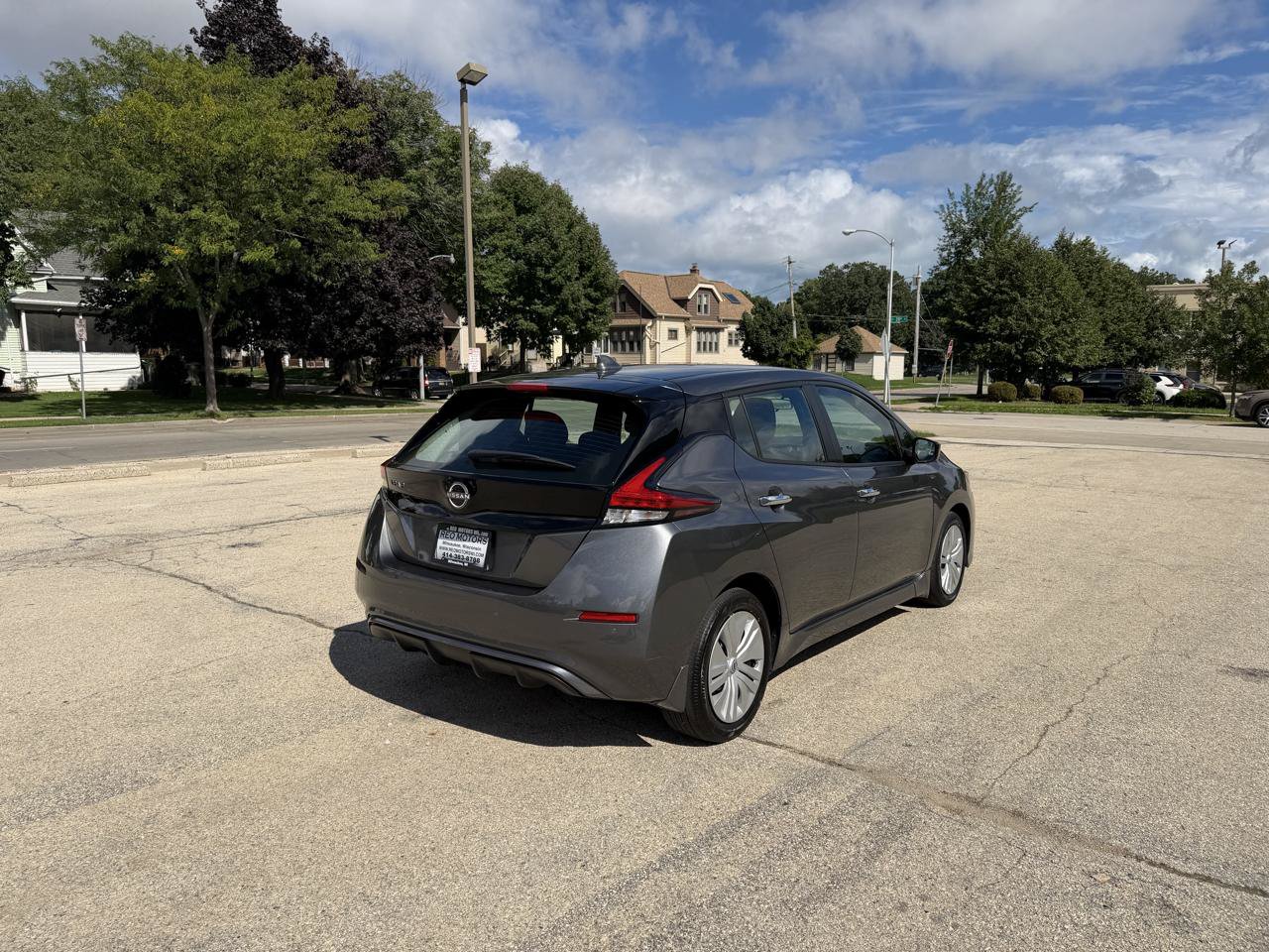 Used 2025 Nissan Leaf S FWD image 7
