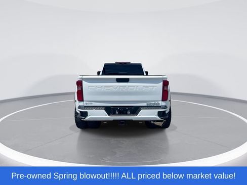 Used 2025 Chevrolet Silverado 3500 High Country w/ High Country Premium Package AWD/4WD image 7